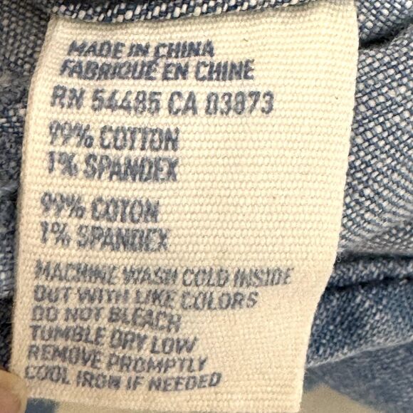 American Eagle Outfitters Shirt Womens 10 Blue Chambray Denim Western Pearl Snap - Picture 9 of 9